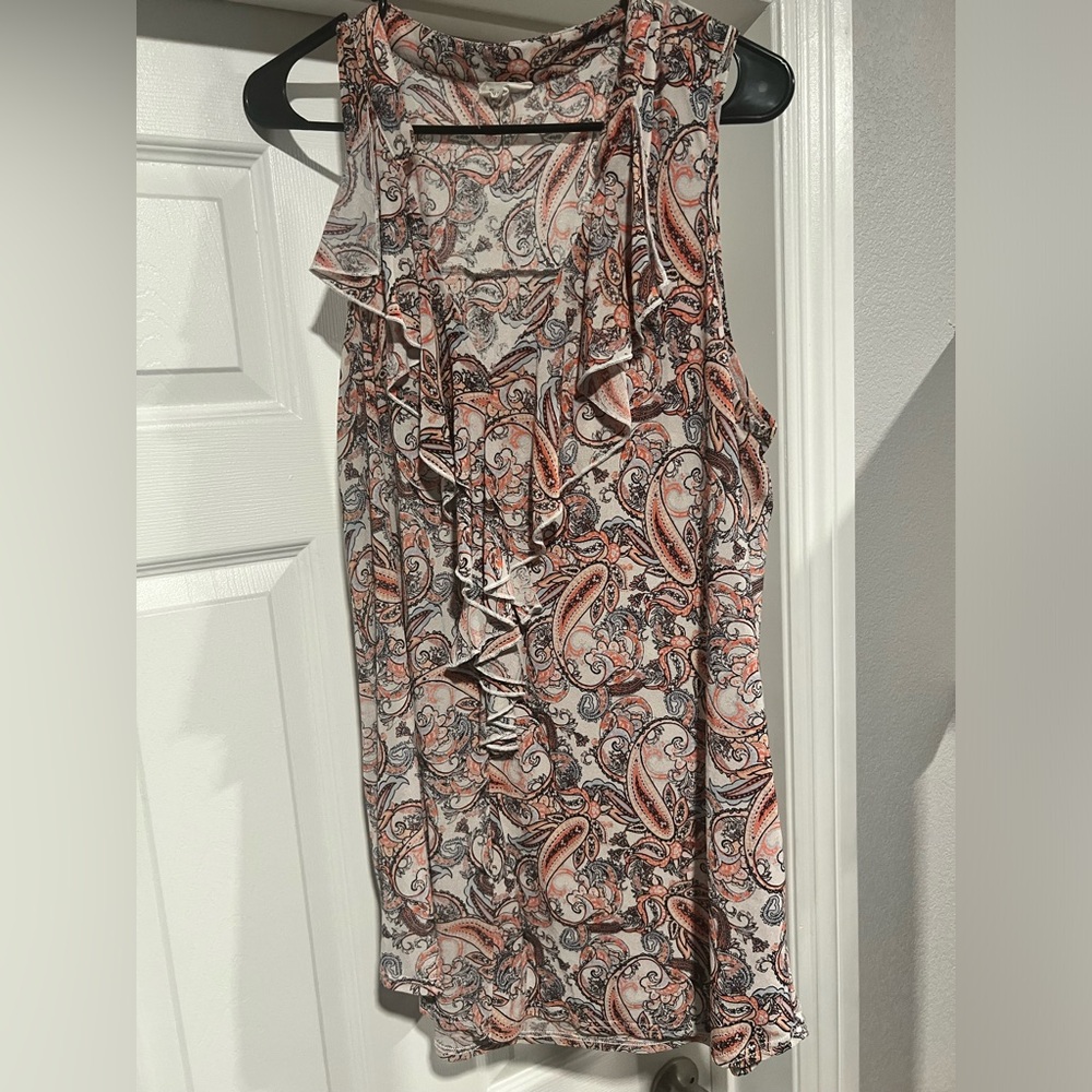 Women’s 2x sleeveless blouse, light weight material